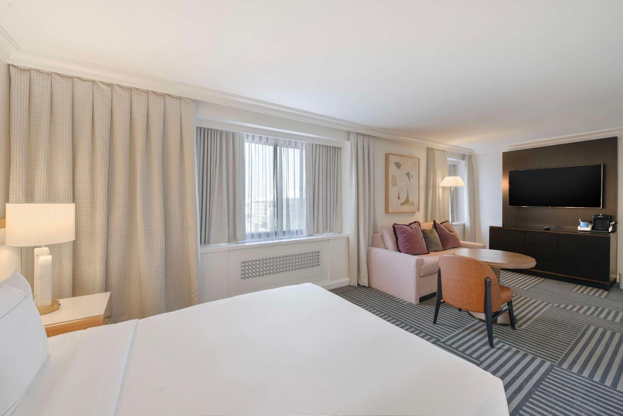 Capital Hilton Hotel Washington Exterior photo